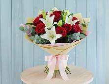 Букет цветов из:  Лилии и Розы #REPLACE_PRED# село Овощи