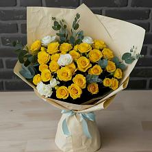 Букет цветов из:  Розы в село Овощи