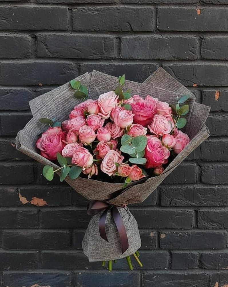 Букет цветов из: Розы в село Овощи