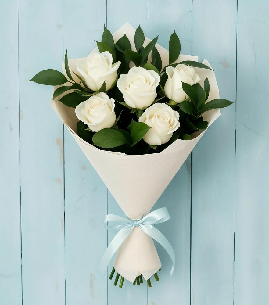 Букет цветов из: Розы в село Овощи