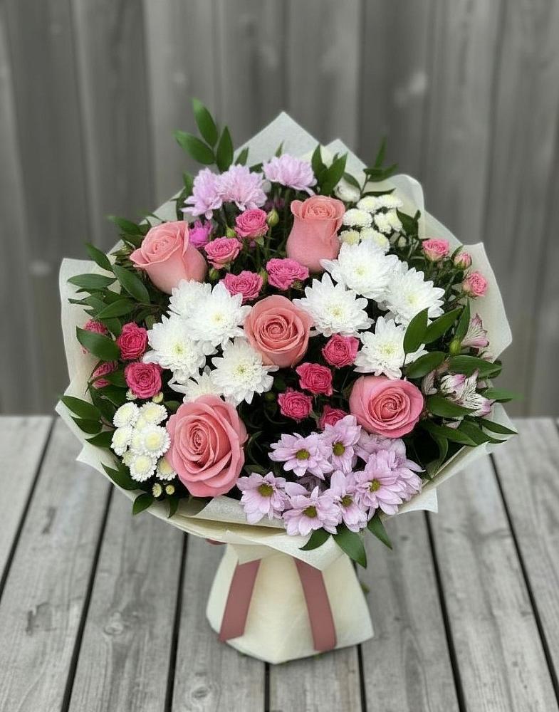 Букет цветов из: Альстромерии, Гвоздики, Розы и Хризантемы в село Овощи