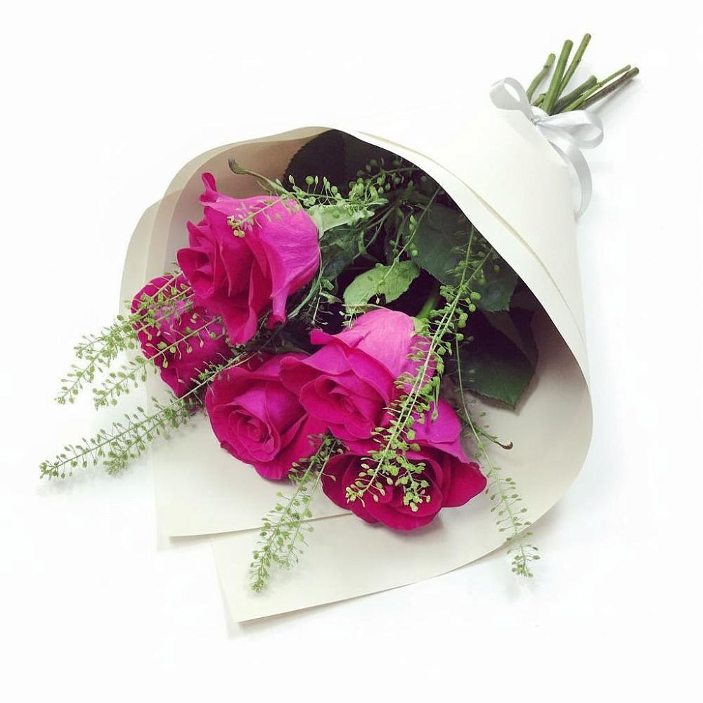 Букет цветов из: Розы в село Овощи