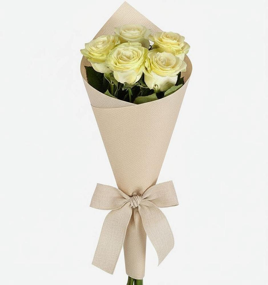 Букет цветов из: Розы в село Овощи