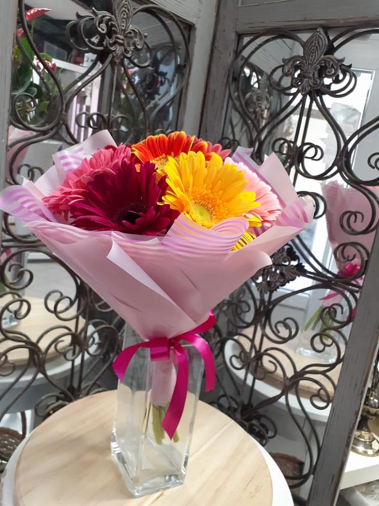 Букет цветов из: Герберы в село Овощи