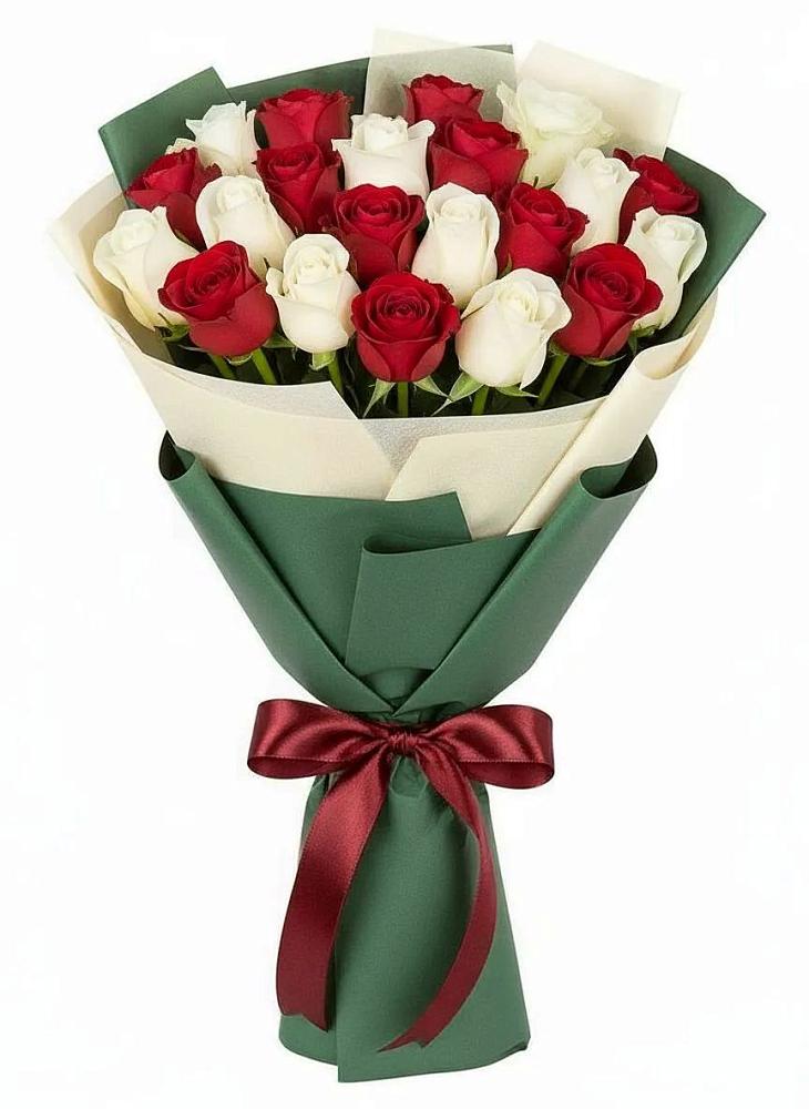 Букет Микс из красных и белых роз в село Овощи