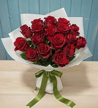 Букет Красные розы в село Овощи