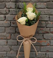 Букет цветов из:  Розы в село Овощи