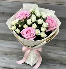Букет цветов из:  Розы в село Овощи