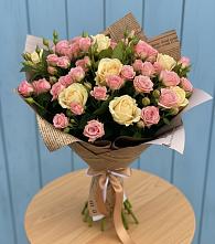 Букет цветов из:  Розы #REPLACE_PRED# село Овощи
