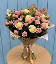 Букет цветов из:  Розы в село Овощи