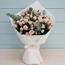 Букет цветов из:  Розы в село Овощи