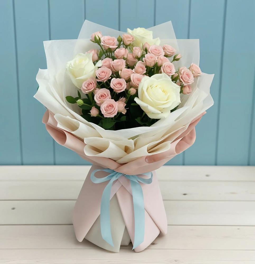 Букет цветов из: Розы в село Овощи