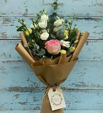 Букет цветов из:  Розы и Лизиантусы в село Овощи