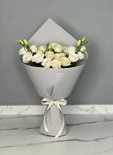 Букет цветов из:  Розы и Лизиантусы в село Овощи